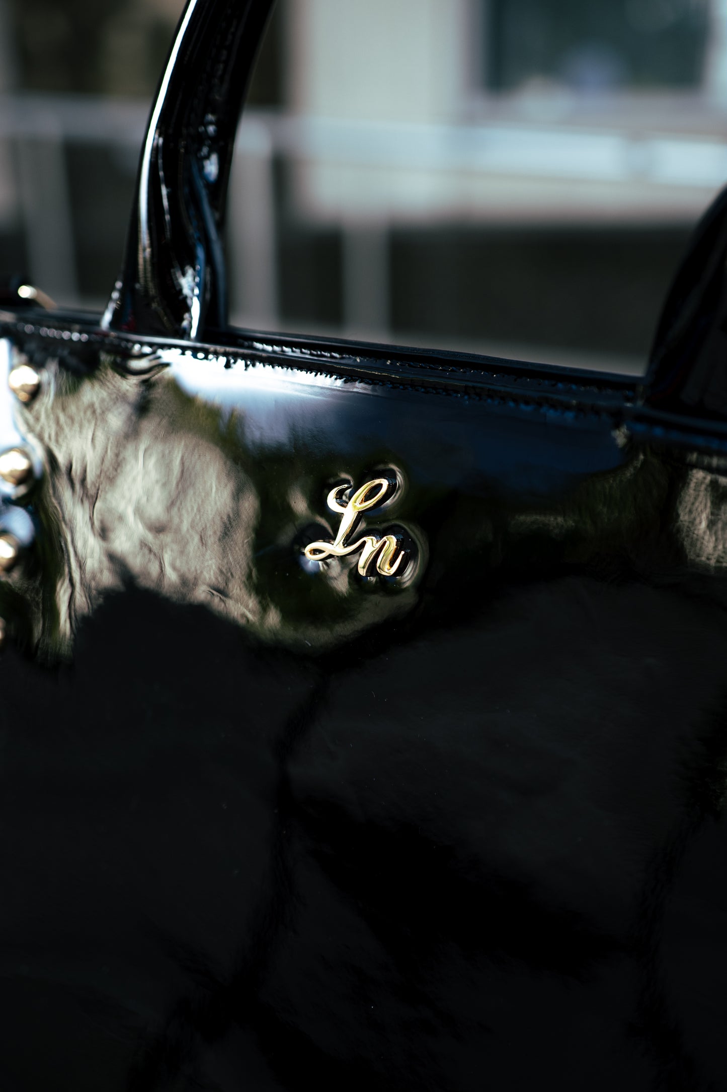 The Anastacia Tote – Gold