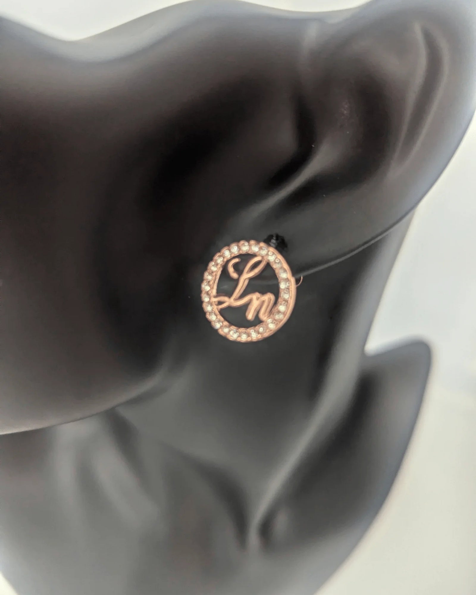 Laurice Noire LN Logo Earrings – Rose Gold